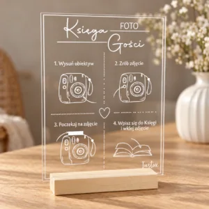 Tabliczka z instrukcją Instax z przezroczystej plexi i drewnianą podstawką