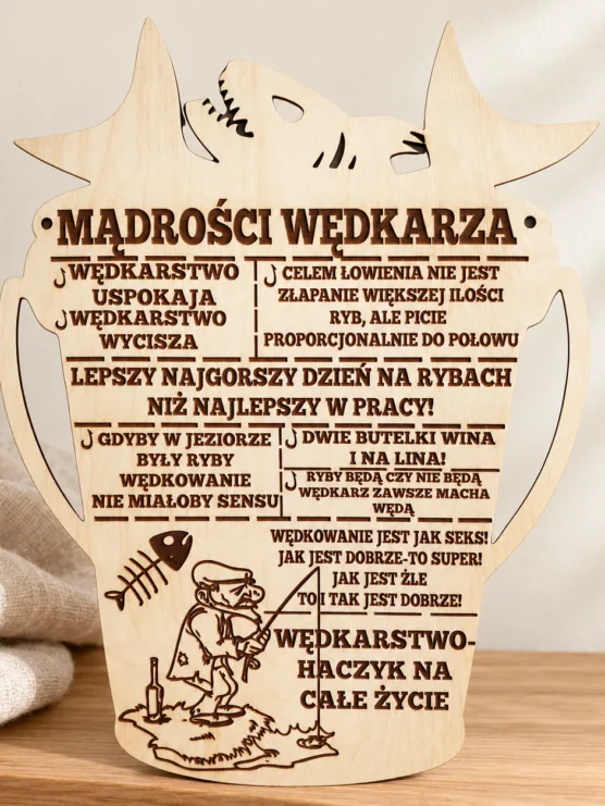 Drewniana tabliczka „Mądrości wędkarza” – prezent dla wędkarza, 26 × 40 cm
