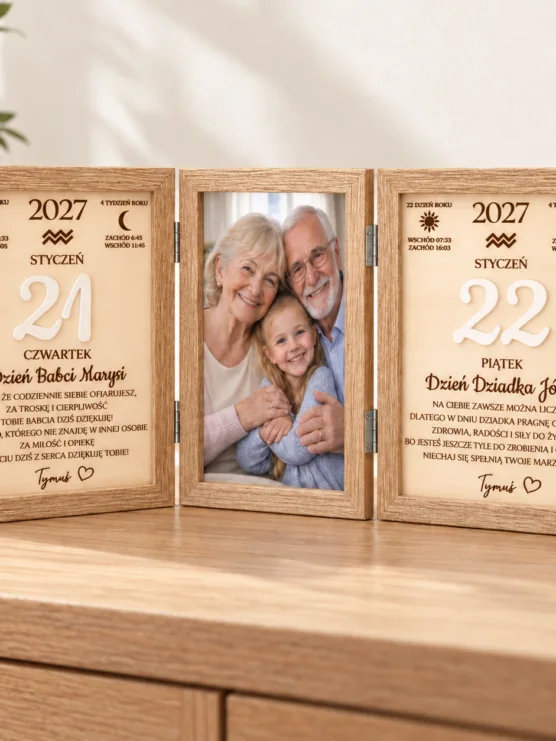 Potrójna ramka dla Babci i Dziadka z kalendarzem 2027 zdjęciem i imionami